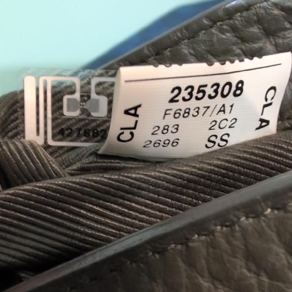 Furla Black Leather Crossbody Bag Beautiful Clean Adjustable Strap Purse Italy - Picture 16 of 16